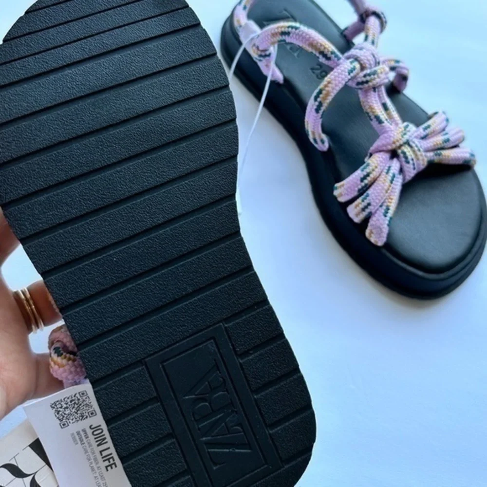ZARA KIDS KNOTTED CORD SANDALS 2644/930
